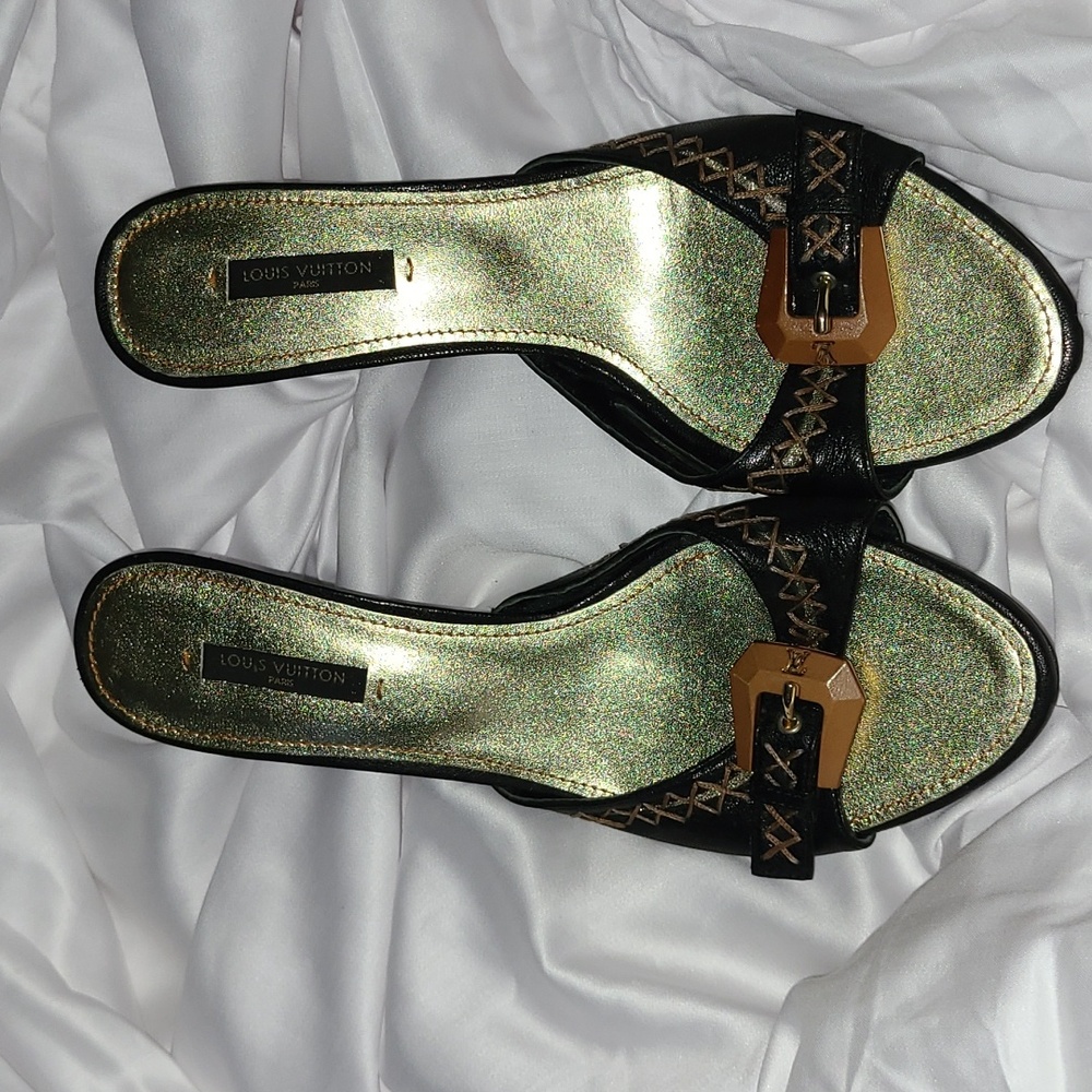 Leather Sandals LV look
